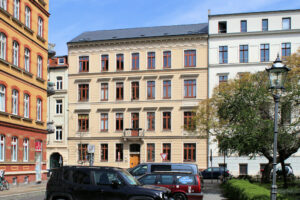 Wohnhaus Riemannstraße 38 (ehem. Pfarrhaus der Petrikirchgemeinde)