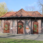 Bitterfeld, Toilettenhäuschen