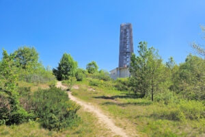 Cospudener See - Aussichtsturm auf der Bistumshöhe