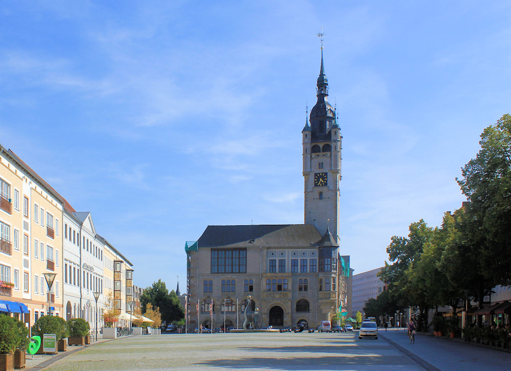 Rathaus Dessau (Stadt DessauRoßlau) › Artikel, Artikel & Berichte