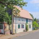 Dreiskau-Muckern, Am Anger 4