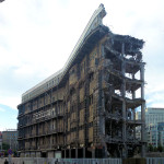 ehem. Konsument-Warenhaus Leipzig, Abbruch der historischen Fassade am Brühl (Juni 2010)