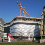 Montage der Aluminium-Fassade am Neubau (März 2012)