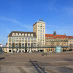 Westseite des Augustusplatzes in Leipzig mit Kroch-Haus