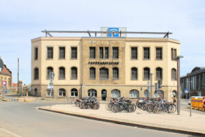 Ehem. Stückgutannahme des Bahnbetriebswerks Magdeburg-Thüringer Bahnhof in Leipzig