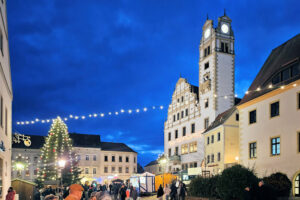 Weihnachtsmarkt auf dem Altmarkt in Oschatz