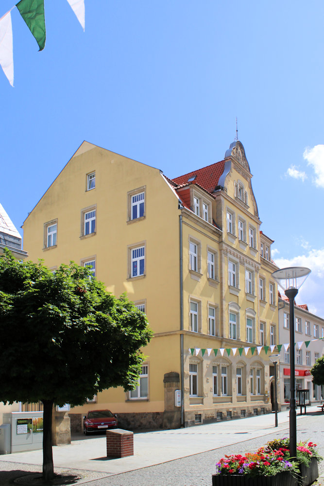 Wohn- und Geschäftshaus Hauptstraße 68 Riesa (bei Dresden) › Artikel ...