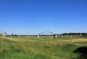 Bahnbrücke und Brückentürme Torgau