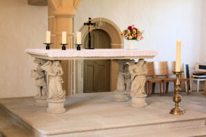 Schlosskapelle Torgau, Altartisch