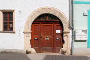 Portal am Hornschen Haus in Borna