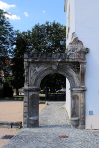 Portal am Johannbau in Dessau