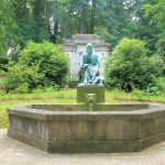 Döbeln, Brunnen Niederfriedhof