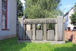 Grabmal Georgi in Flößberg