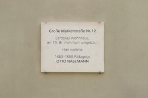 Gedenktafel am Haus Große Märkerstraße 12 in Halle (Saale)