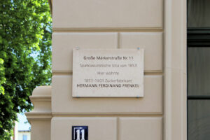 Gedenktafel am Haus Große Märkerstraße 11 in Halle (Saale)