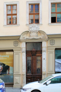 Portal am Wohnhaus Rannische Straße 3 in Halle (Saale)