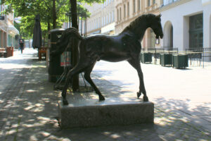 Plastik „Pferd“ in Halle (Saale)