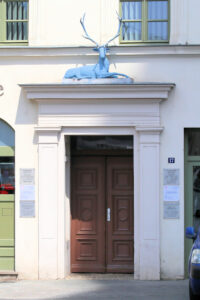 Portal der Hirsch-Apotheke in Halle (Saale)