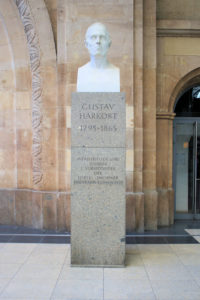 Denkmal für Gustav Harkort im Hauptbahnhof Leipzig