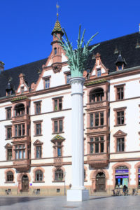 Gedenksäule auf dem Nikolaikirchhof in Leipzig