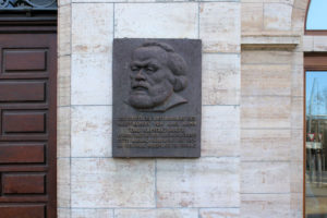 Gedenktafel für „Das Kapital“ von Karl Marx in Leipzig