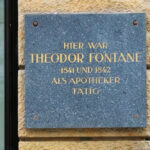 Zentrum, Gedenktafel Theodor Fontane