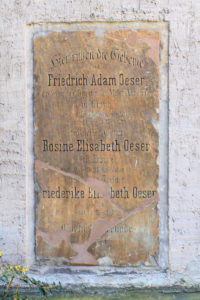 Grabplatte der Familie Oeser Leipzig