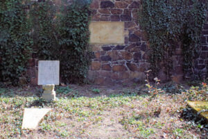 Grabplatte für Friedrich Rochlitz auf dem Alten Johannisfriedhof in Leipzig