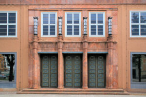 Nebenportal am Neuen Grassimuseum in Leipzig