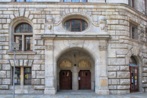 Portal des Stadthauses Leipzig
