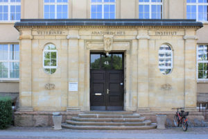 Portal des Veterinärmedizinischen Instituts der Universität Leipzig in Leipzig