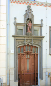 Portal des Wohnhauses Rosentalgasse 7 in Leipzig