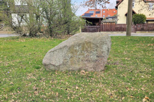 Gedenkstein „Eiche der Deutschen Einheit“ in Markkleeberg-Ost