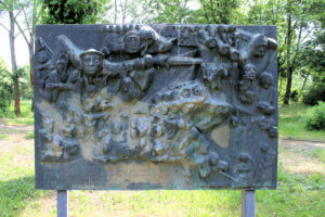 Relief „Der Weg der Bauern“ im AGRA-Park Markleeberg