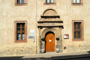 Portal der Domkurie „Simonis et Judae“ in Merseburg