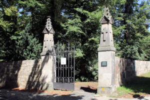 Tor zum Domfriedhof in Naumburg