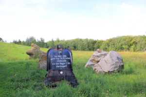 Pegau, Denkmal für das Dorf Stöntzsch