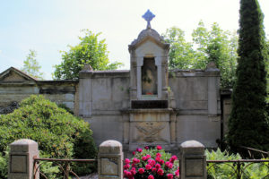 Grabmal auf dem Friedhof in Plagwitz