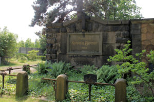 Grabmal Kunad & Brandt auf dem Friedhof in Plagwitzv