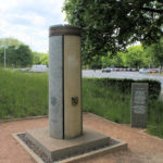 Denkmal zum 550. Jahrestag der Übergabe des Schutzbriefes an das Mitteldeutsche Steinmetzhandwerk in Probstheida