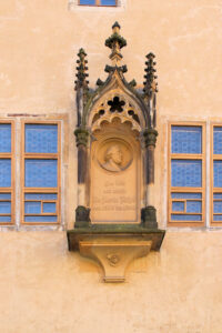 Gedenktafel für Martin Luther am Augusteum in Wittenberg