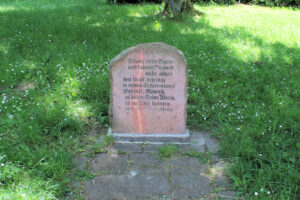 Denkstein auf dem ehem. Oberen Johannisfriedhof in Zeitz