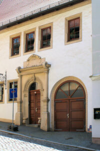 Portal am Wohn- und Geschäftshaus Messerschmiedestraße 14 in Zeitz