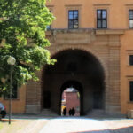 Portal am Torhaus des Schlosses Moritzburg in Zeitz