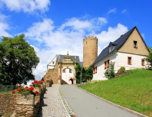 Burg Scharfenstein, Zugang zur Burg