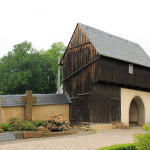Claußnitz, Ev. Pfarrkirche, Torhaus