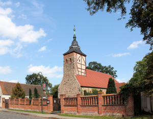 Döbbelin, Ev. Kirche