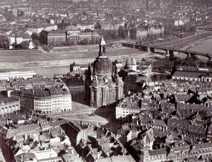 Neumarkt mit Frauenkirche, Luftaufnahme, 1926