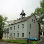 Linda, Ev. Kapelle und Schule