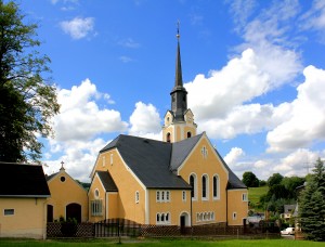 Neundorf, Ev. Pfarrkirche